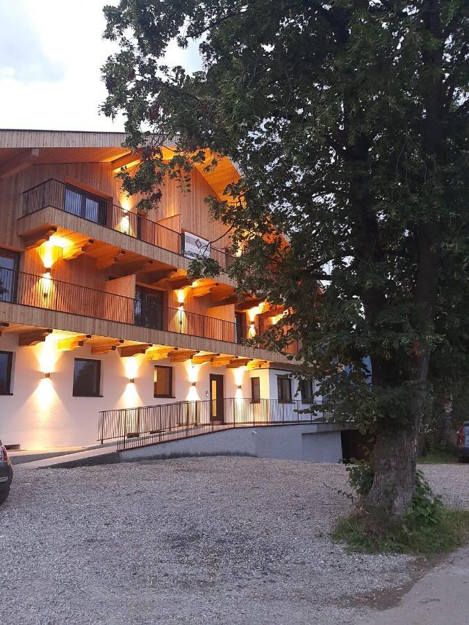 Garni Lindenhof Hotel Brunico Exterior photo